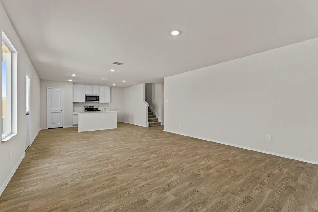 2117 Windflower Lane Luling TX 78648