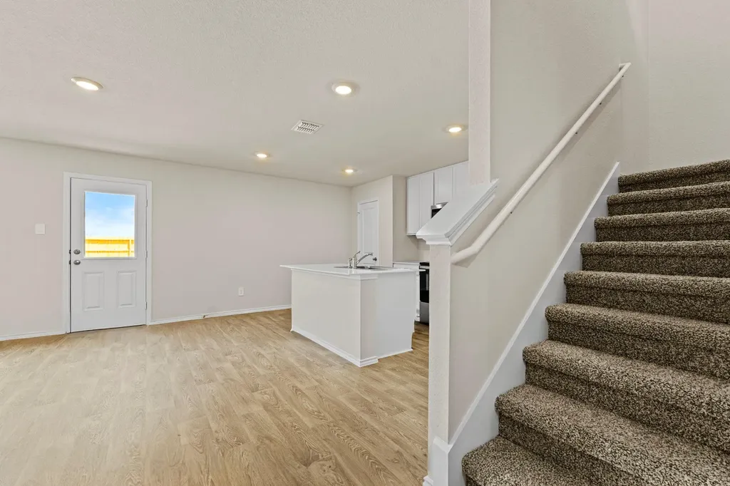 2117 Windflower Lane Luling TX 78648