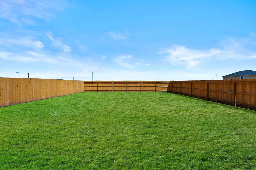 2117 Windflower Lane Luling TX 78648