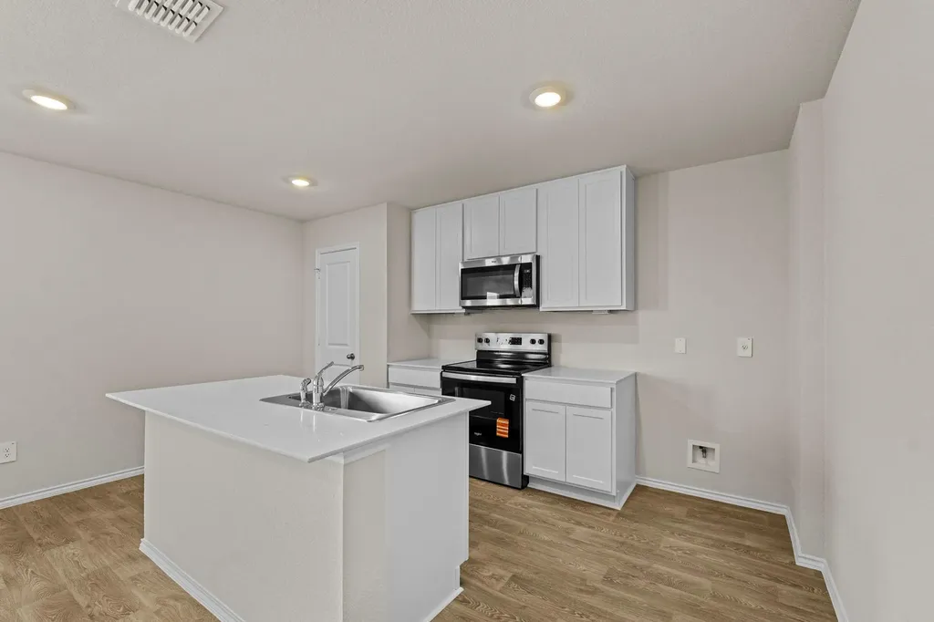 2117 Windflower Lane Luling TX 78648