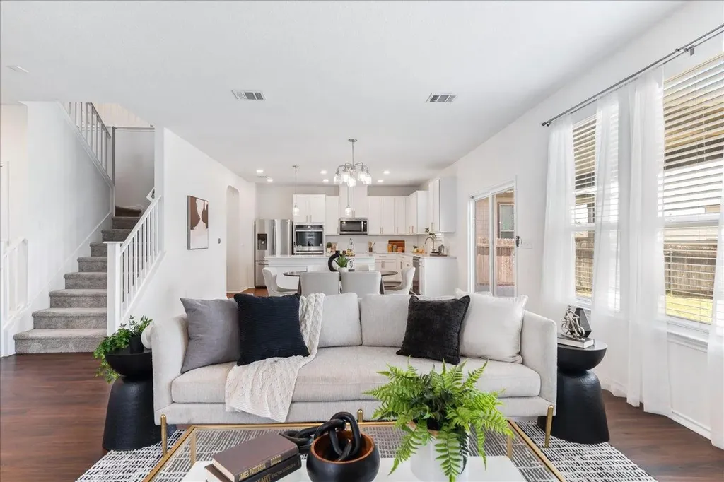 5104 Lazy Court Drive Austin TX 78724
