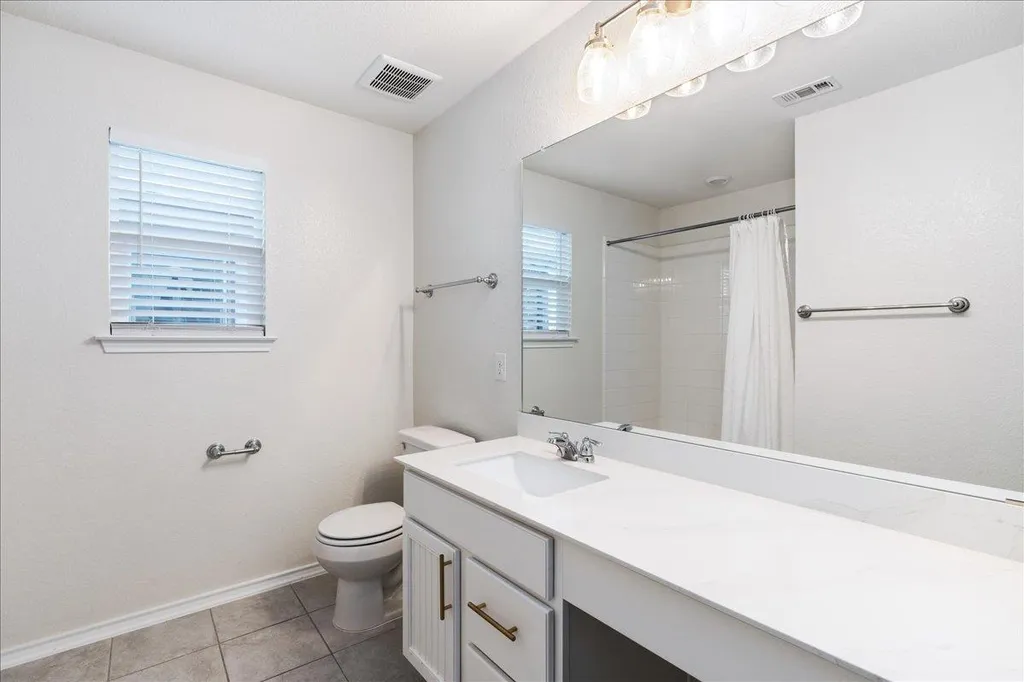 5104 Lazy Court Drive Austin TX 78724