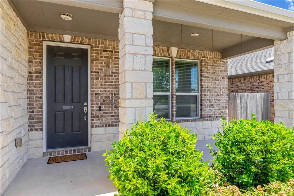 5104 Lazy Court Drive Austin TX 78724