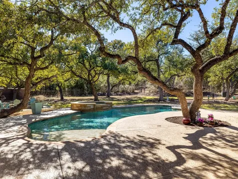 1316 Ranchers Club Lane Driftwood TX 78619