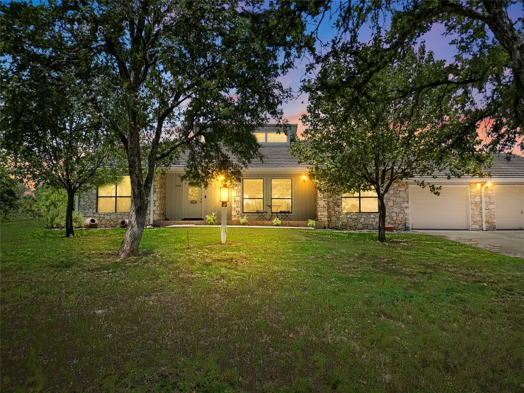 210 Teeoff Horseshoe Bay TX 78657