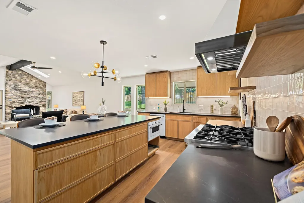 7906 Havenwood Drive Austin TX 78759