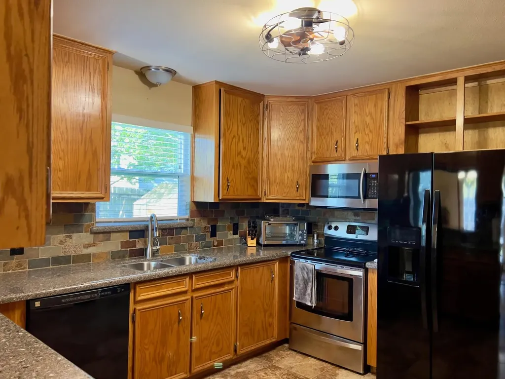 1309 10th Street Blanco TX 78606
