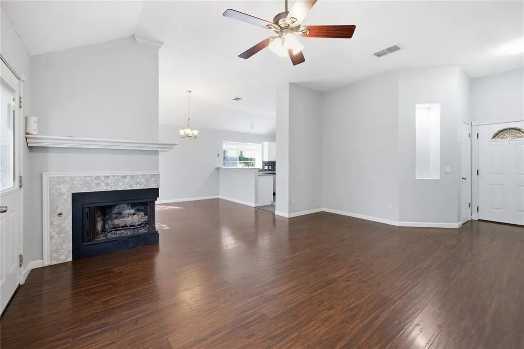 2922 Wickersham Lane Austin TX 78741