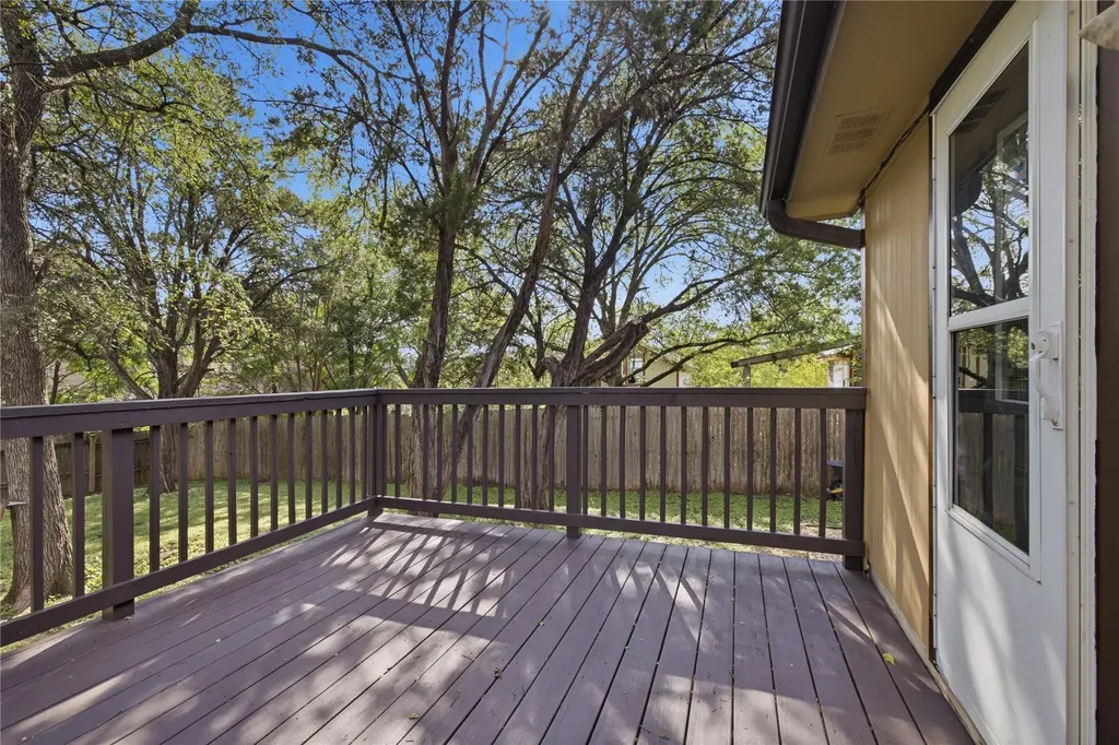 2922 Wickersham Lane Austin TX 78741