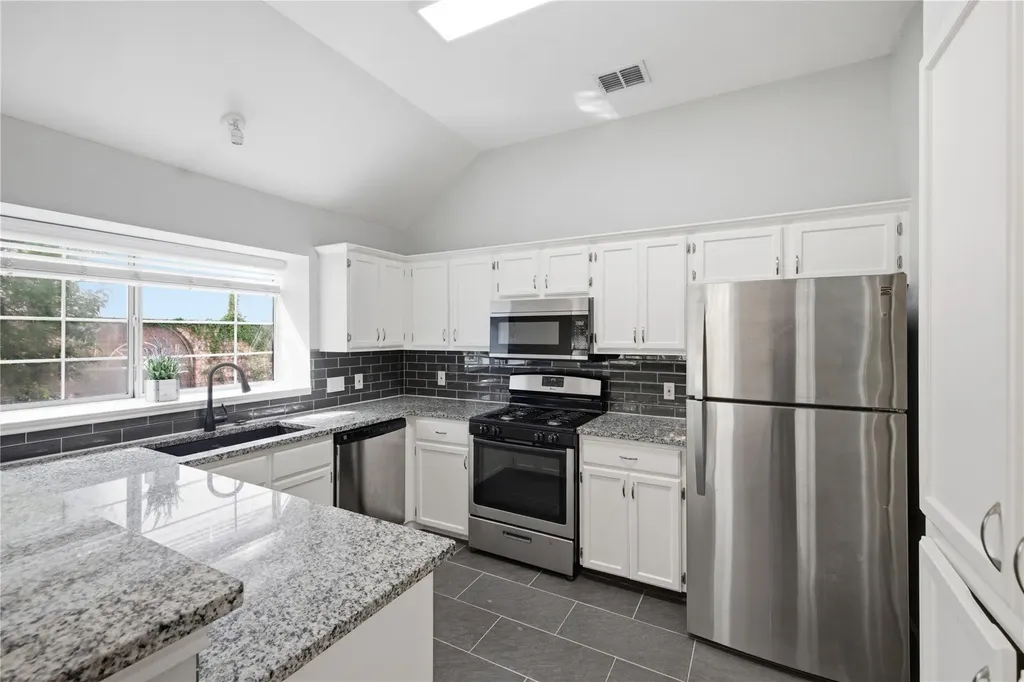 2922 Wickersham Lane Austin TX 78741