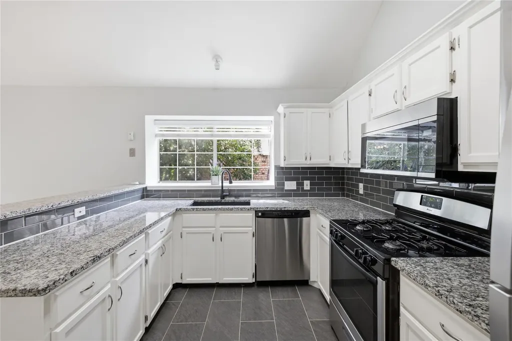 2922 Wickersham Lane Austin TX 78741