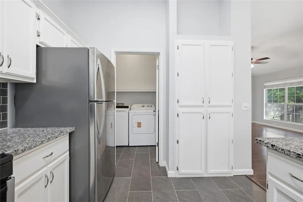 2922 Wickersham Lane Austin TX 78741