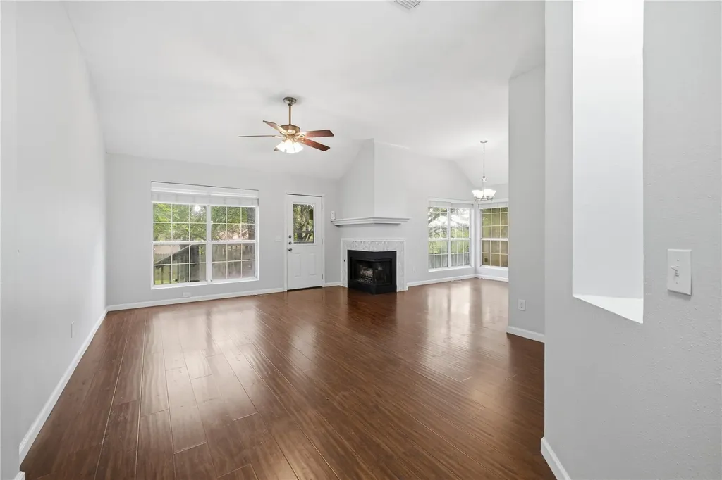 2922 Wickersham Lane Austin TX 78741