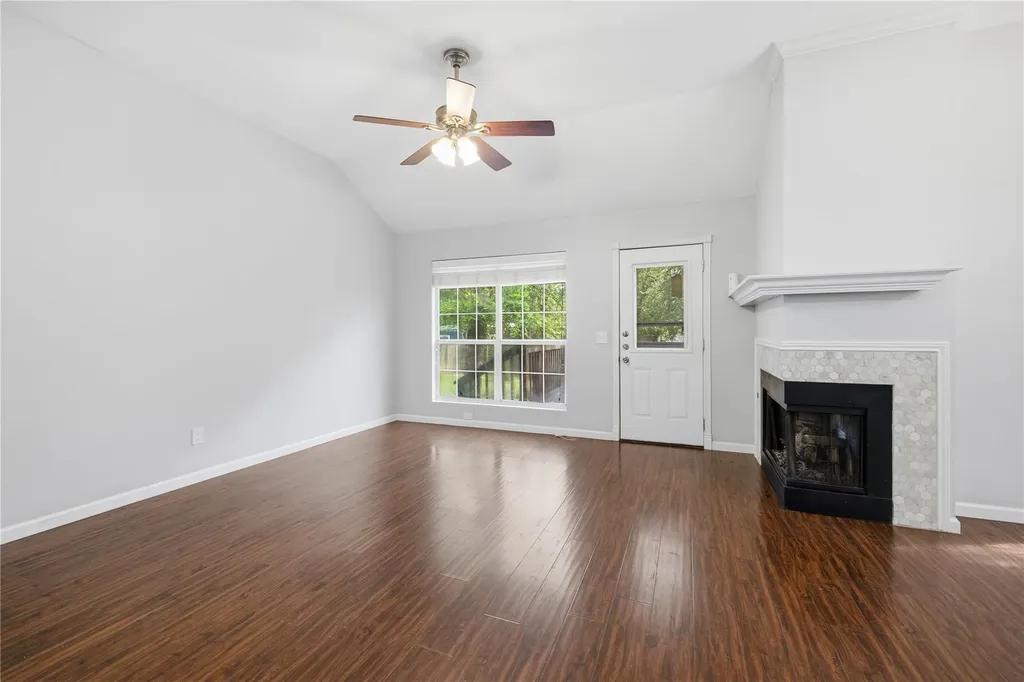 2922 Wickersham Lane Austin TX 78741