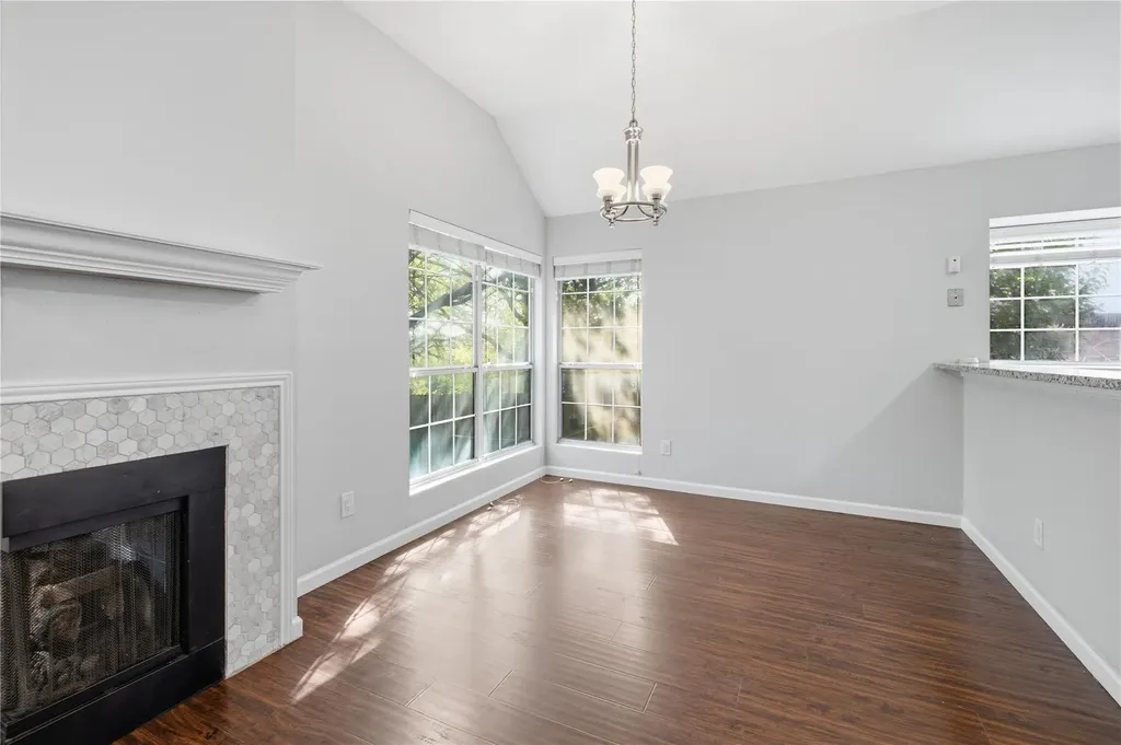 2922 Wickersham Lane Austin TX 78741