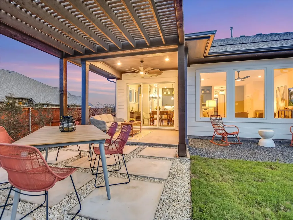 201 Retha Drive Dripping Springs TX 78620