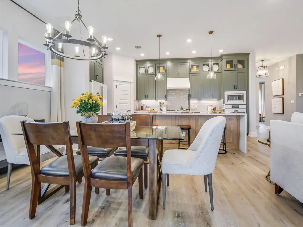 201 Retha Drive Dripping Springs TX 78620