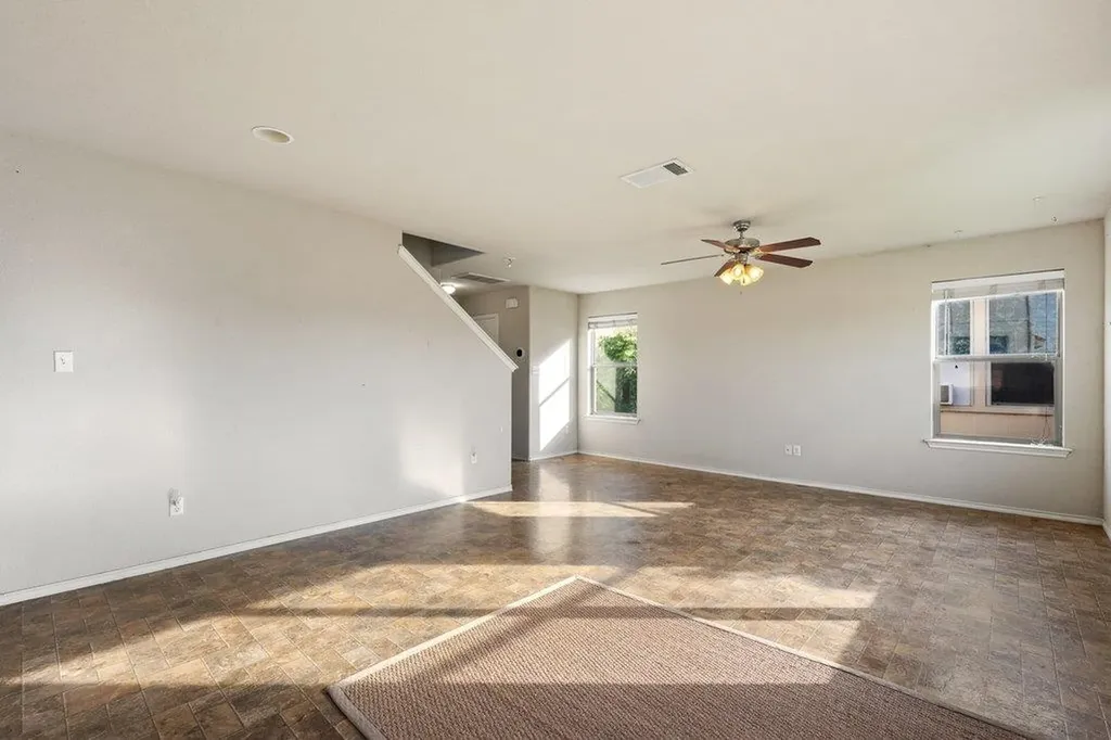 12828 Snow Lane Manor TX 78653