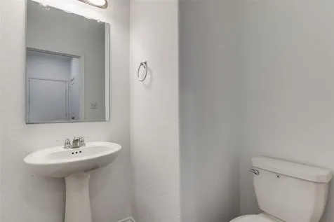 7133 Spotted Leaf Way Del Valle TX 78617