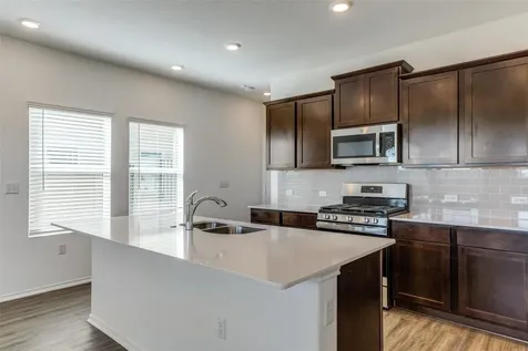 7133 Spotted Leaf Way Del Valle TX 78617