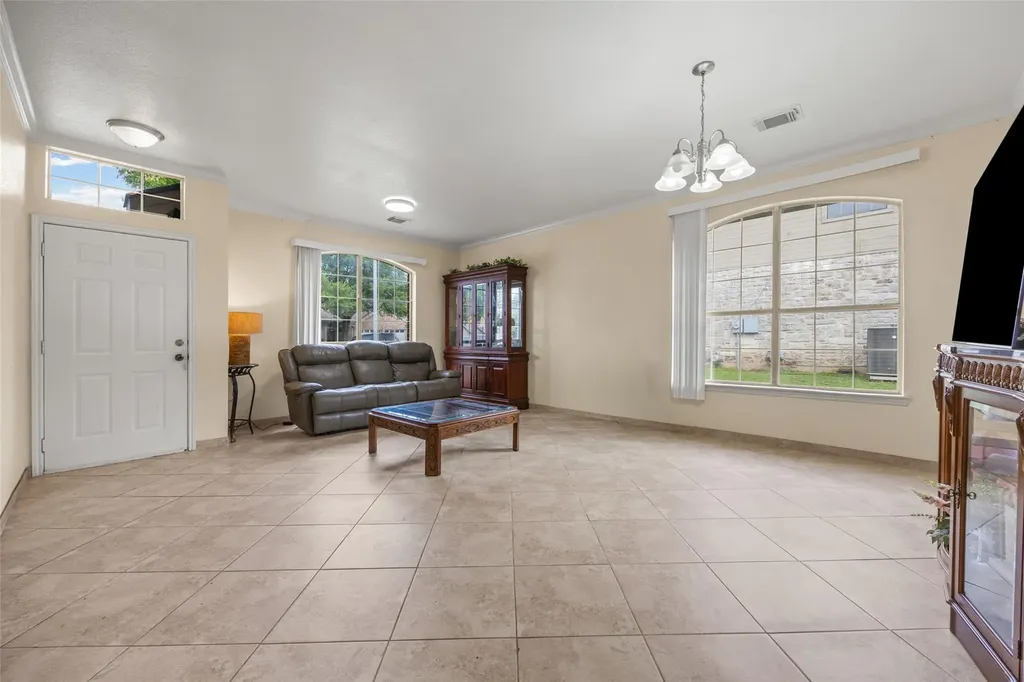 801 Brown Drive Pflugerville TX 78660
