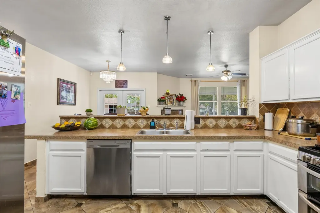 801 Brown Drive Pflugerville TX 78660