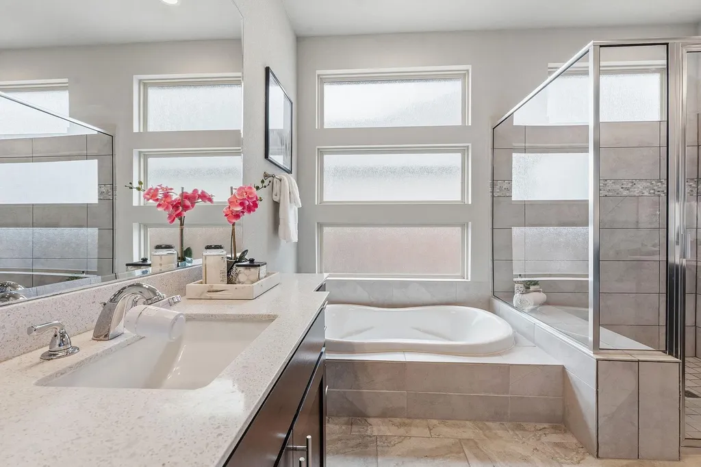 156 Noahs Court Austin TX 78737