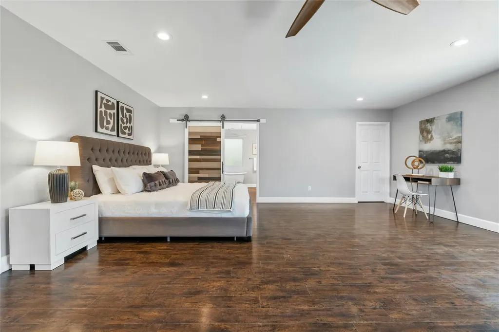 5503 Manor Road Austin TX 78723