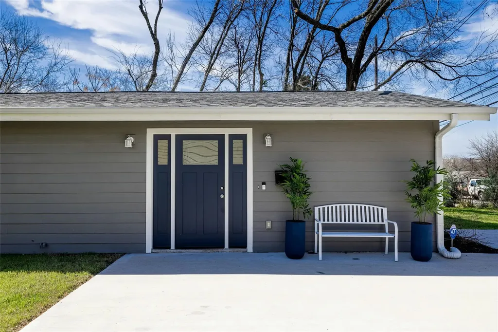 5503 Manor Road Austin TX 78723