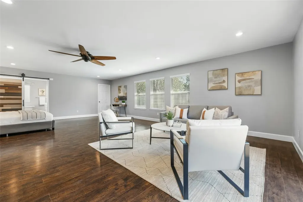 5503 Manor Road Austin TX 78723
