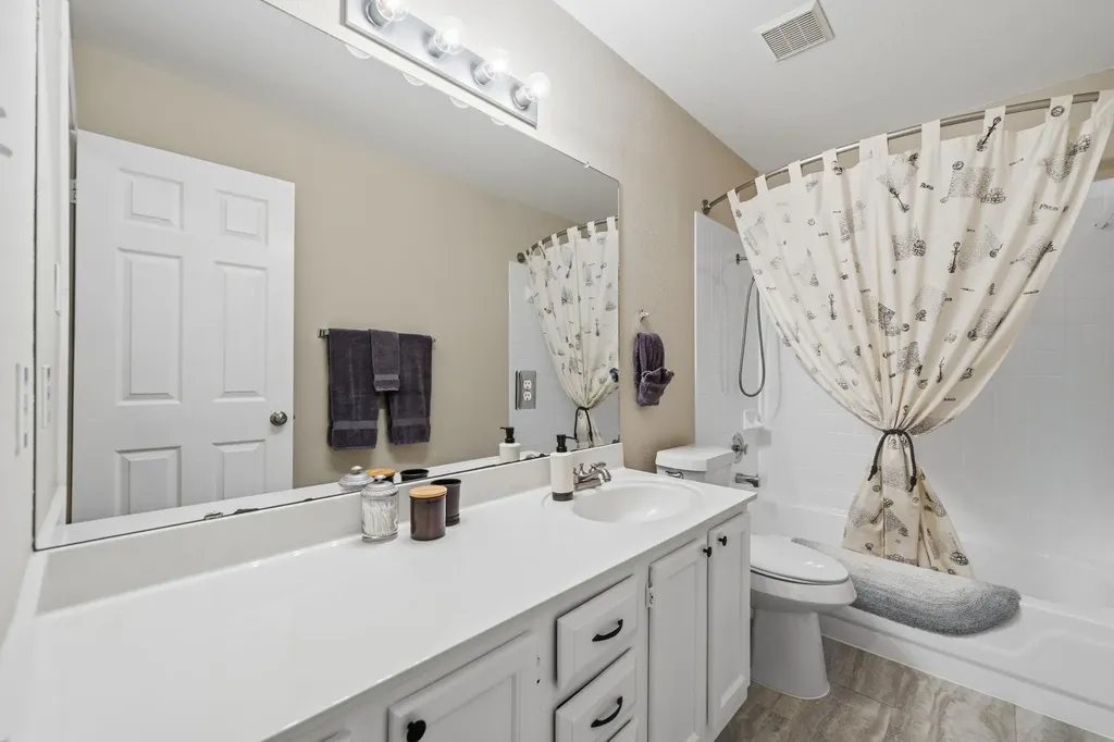 3704 Kissman Drive Austin TX 78728