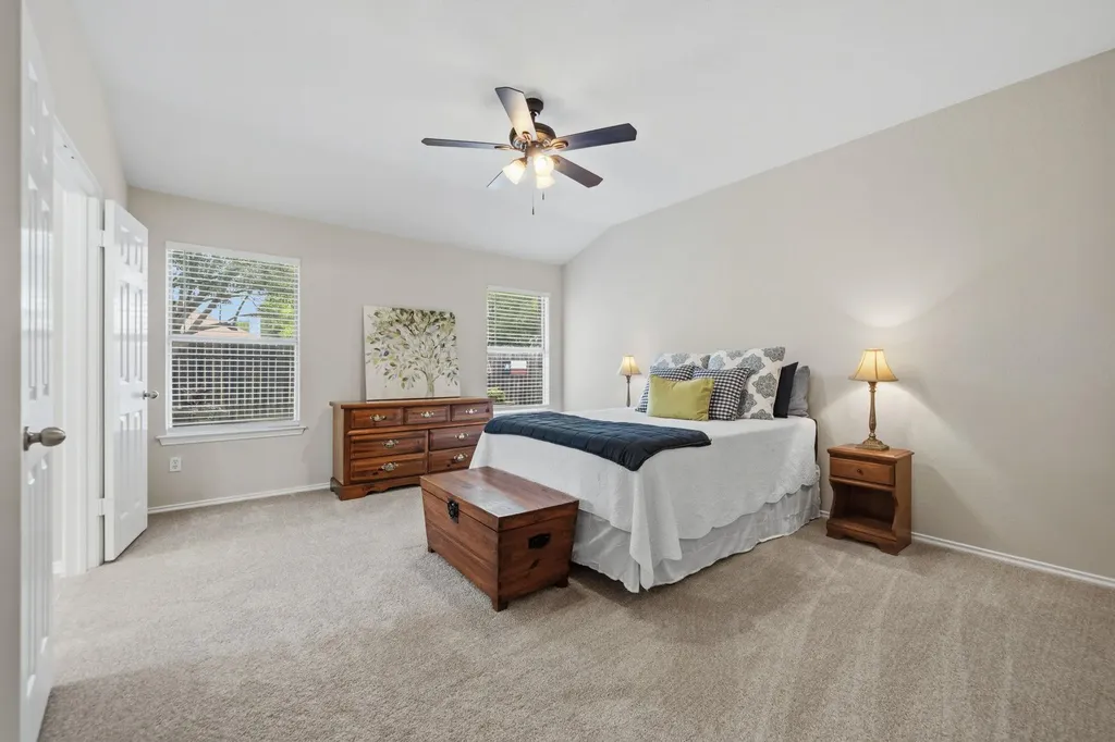 3704 Kissman Drive Austin TX 78728