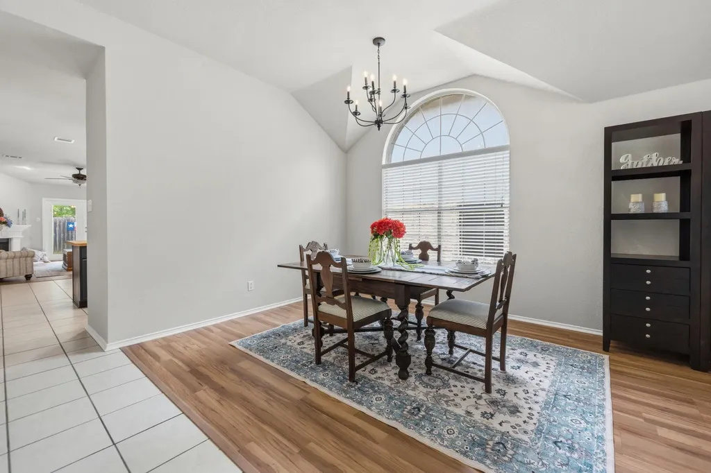 3704 Kissman Drive Austin TX 78728