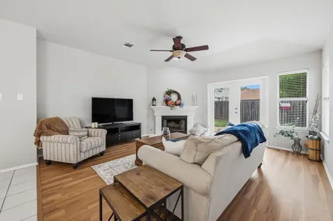 3704 Kissman Drive Austin TX 78728