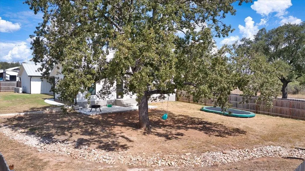 3411 Concho Trail Kingsland TX 78639