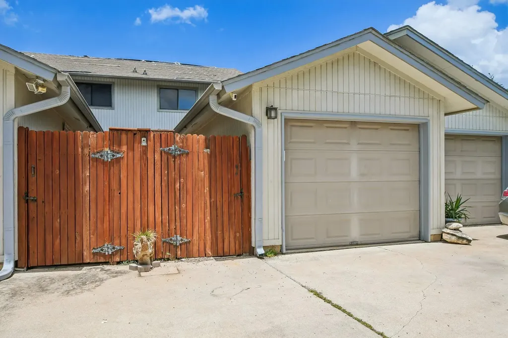 4202 Hudson Bend Road Austin TX 78734
