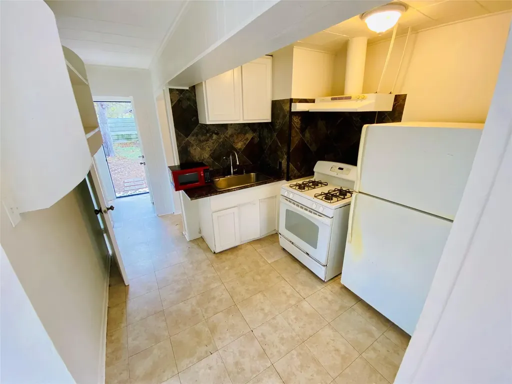 6501 Ponca Street Austin TX 78741