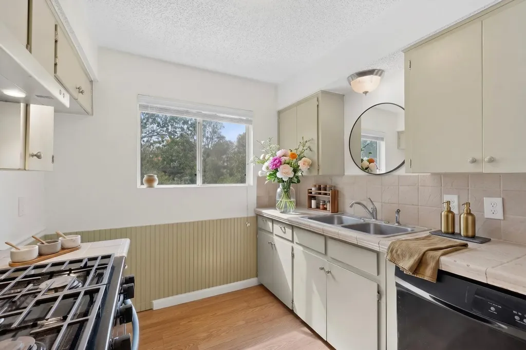 6407 Cannonleague Drive Austin TX 78745