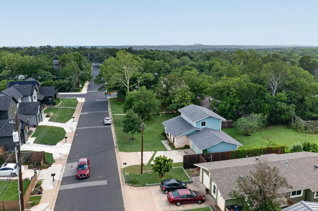 6407 Cannonleague Drive Austin TX 78745