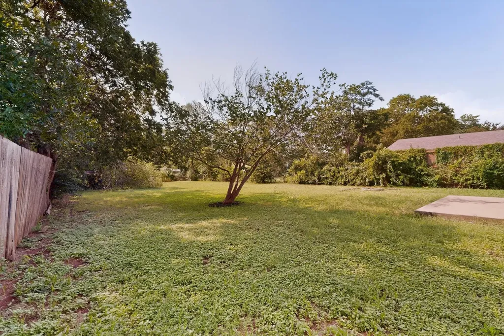 6407 Cannonleague Drive Austin TX 78745