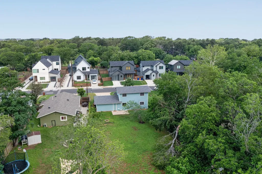 6407 Cannonleague Drive Austin TX 78745