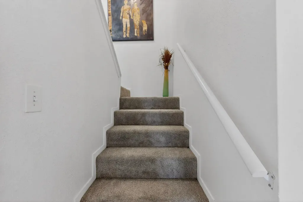 6407 Cannonleague Drive Austin TX 78745
