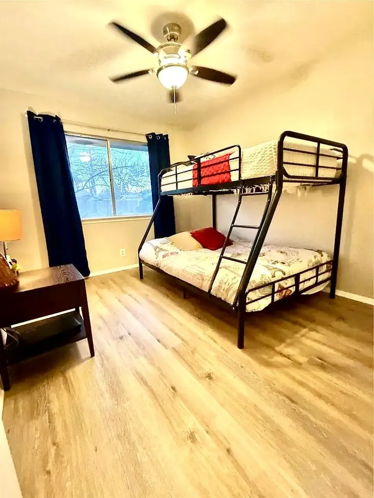 9511 Meadowheath Drive Austin TX 78729