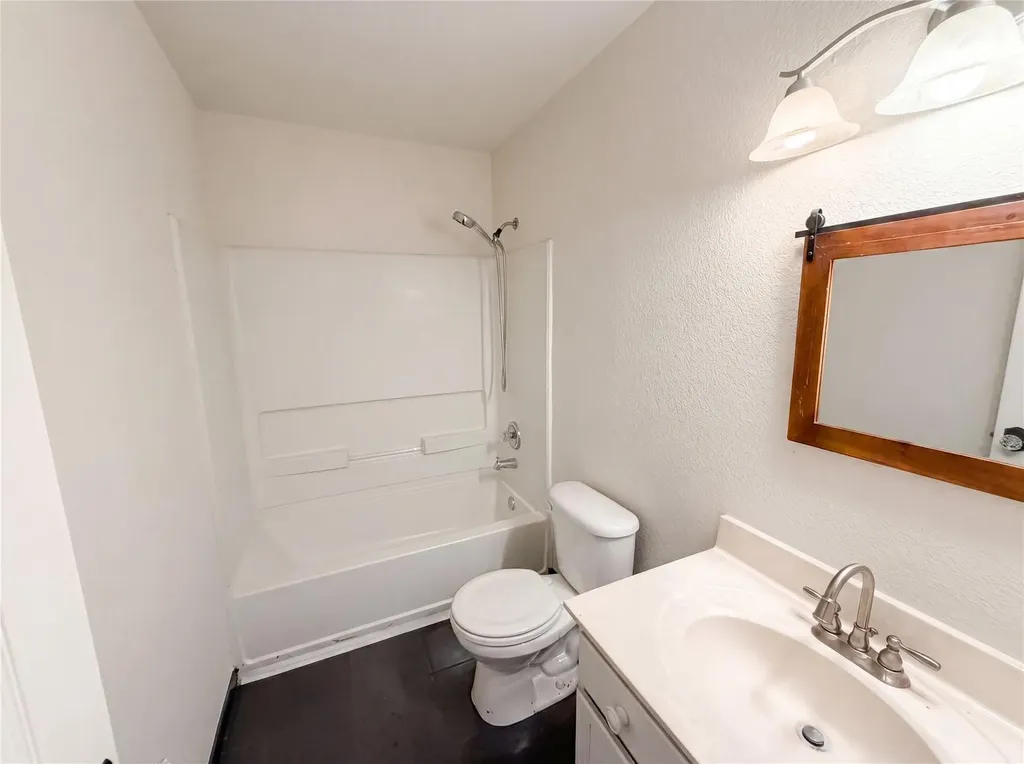 12816 Wooly Bucket Cove Elgin TX 78621