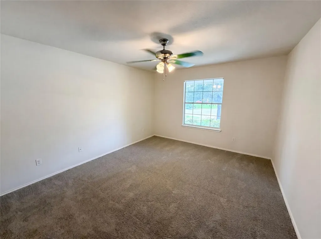 12816 Wooly Bucket Cove Elgin TX 78621