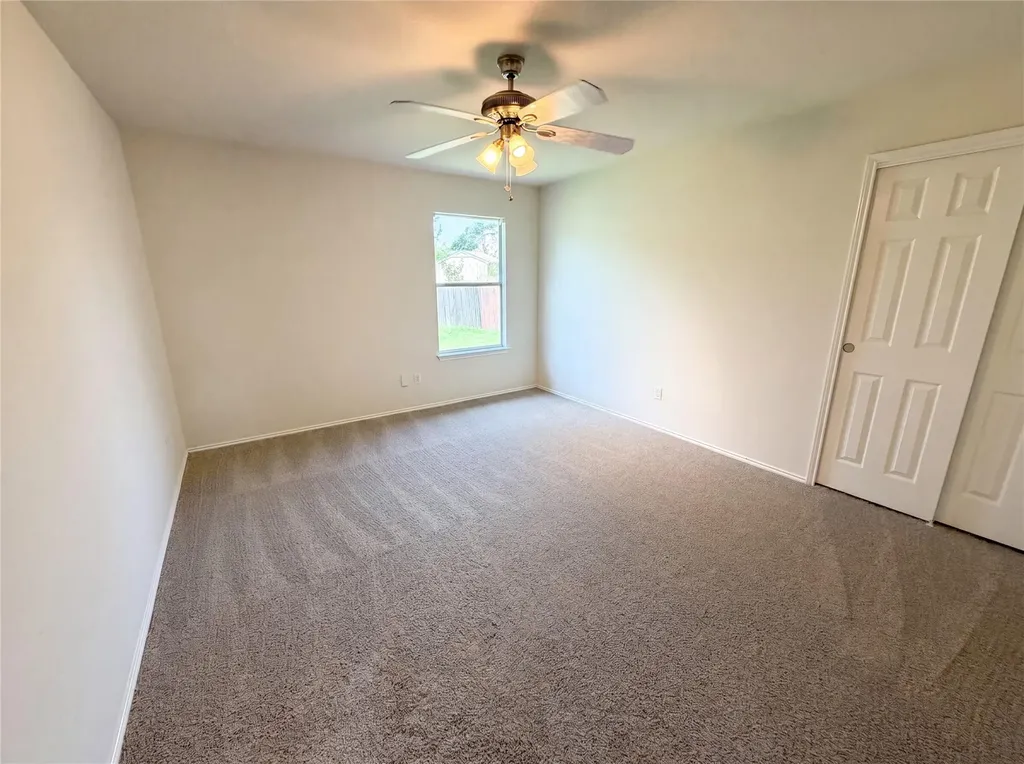 12816 Wooly Bucket Cove Elgin TX 78621