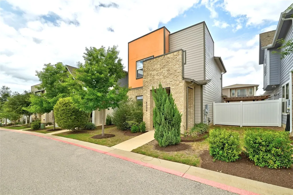 8009 Mellencamp Drive Austin TX 78744