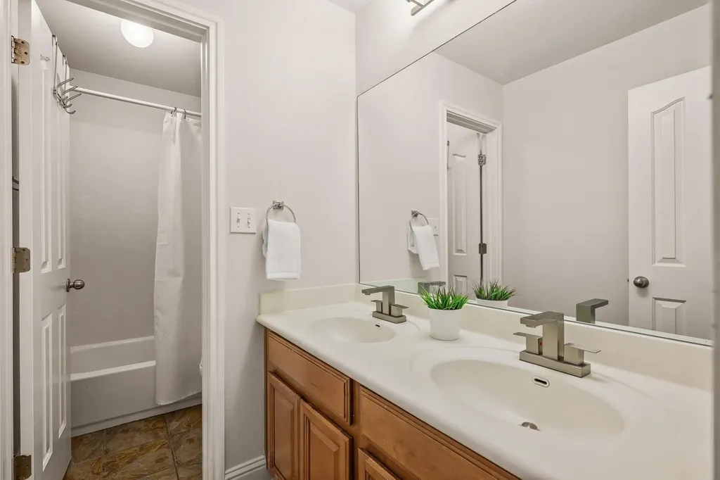 14429 American Kestrel Drive Austin TX 78738