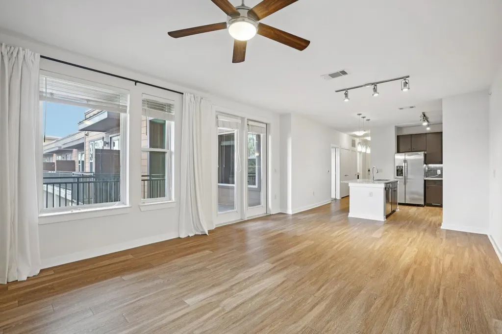 1900 Barton Springs Road Austin TX 78704