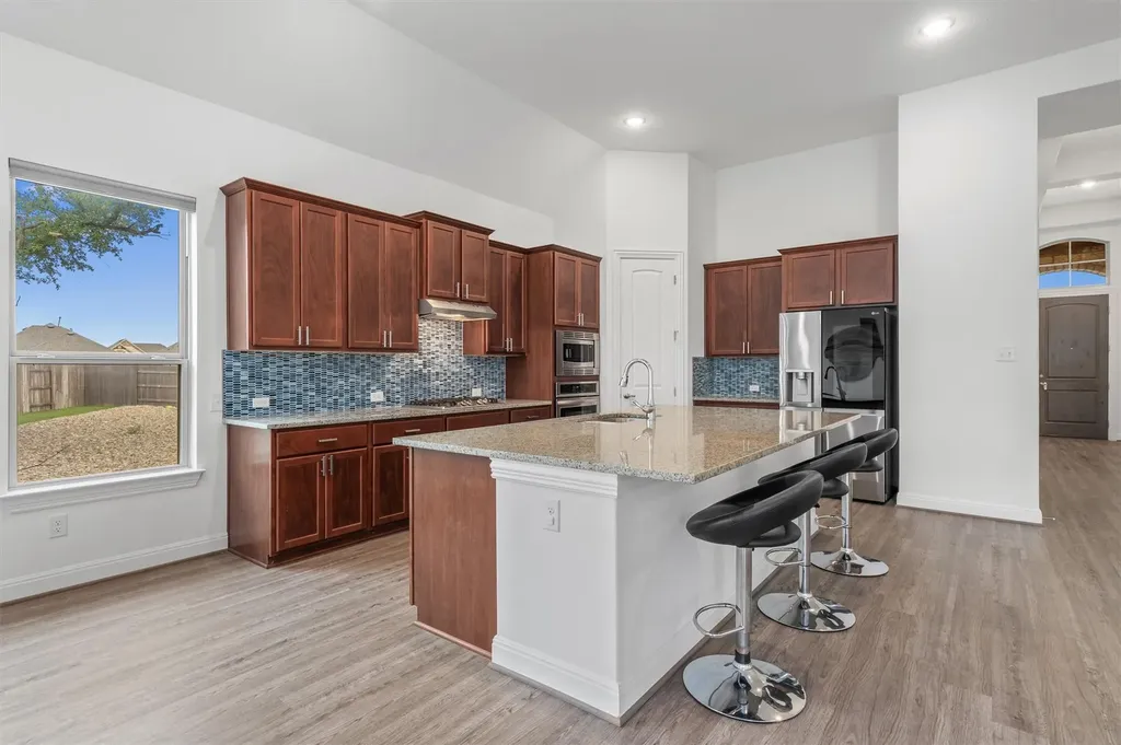 2225 Lucky Cove Leander TX 78641